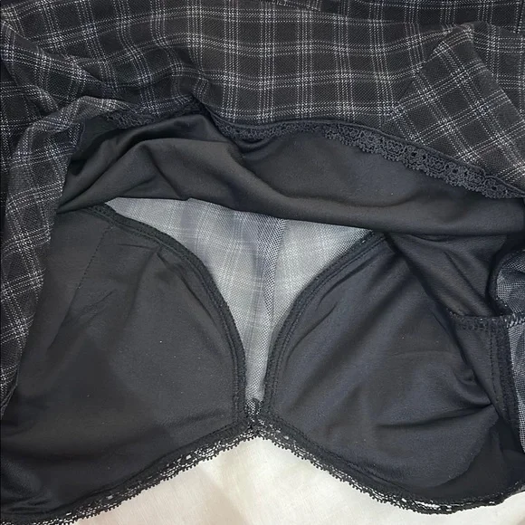 Divided Black Fitted Ruffled Blouse - Picture 3 of 4